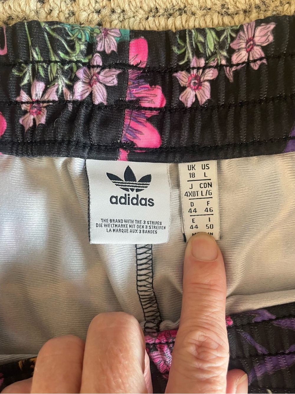 Short Short Bundle Lululemon & Adidas - Picture 8 of 14